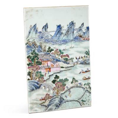 Lot 709 - A CHINESE FAMILLE ROSE PLAQUE