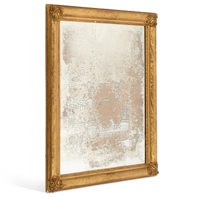 Lot 1085 - A CONTINENTAL GILTWOOD MIRROR