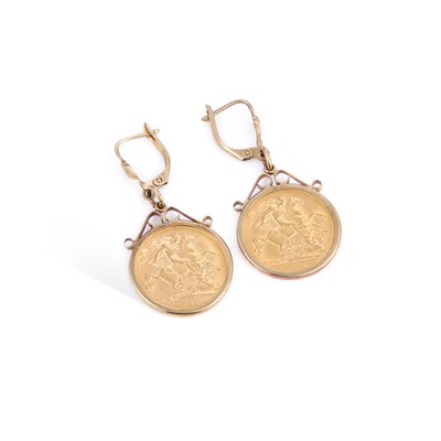 Lot 705 - GEORGE V (1865-1936), A PAIR OF HALF SOVEREIGN EARRINGS
