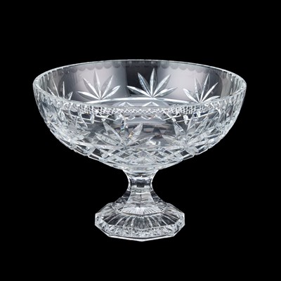 Lot 103 - A LARGE CUT-GLASS PEDESTAL BOWL