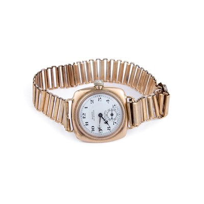 Lot 596 - A 9CT GOLD VINTAGE ROLEX OYSTER BRACELET WATCH