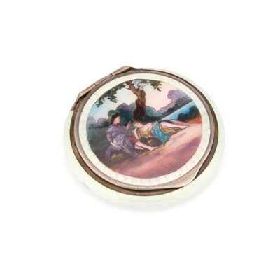 Lot 339 - AN EARLY 20TH CENTURY GERMAN SILVER AND GUILLOCHÉ ENAMEL COMPACT