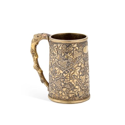 Lot 267 - A MID-19TH CENTURY CHINESE EXPORT SILVER-GILT MUG