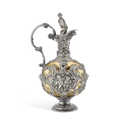 Lot 419 - A 19TH CENTURY CLARET JUG