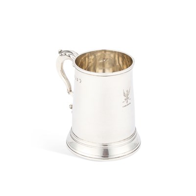 Lot 436 - A GEORGE III SILVER MUG