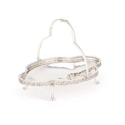 Lot 363 - A.E. JONES, AN ARTS AND CRAFTS SILVER BASKET