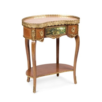 Lot 1064 - A LOUIS XV STYLE MARBLE-TOPPED AND GILT-METAL MOUNTED RENIFORM OCCASIONAL TABLE