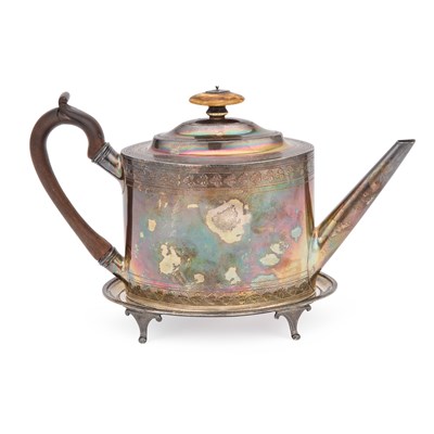 Lot 440 - A GEORGE III SILVER TEAPOT ON STAND