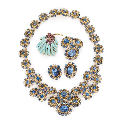 Lot 628 - A SUITE OF CHRISTIAN DIOR JEWELLERY