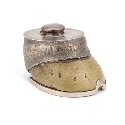 Lot 248 - A SILVER PLATE-MOUNTED HORSE HOOF INKWELL