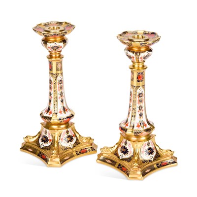 Lot 156 - A PAIR OF ROYAL CROWN DERBY IMARI CANDLESTICKS