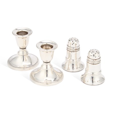 Lot 322 - A PAIR OF GEORGE V SILVER DWARF CANDLESTICKS