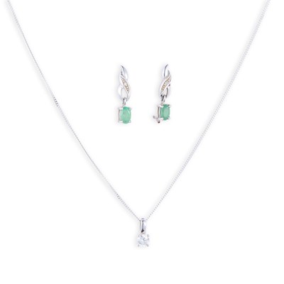 Lot 664 - A 9 CARAT WHITE GOLD SOLITAIRE DIAMOND PENDANT ON CHAIN AND A PAIR OF EMERALD AND DIAMOND EARRINGS