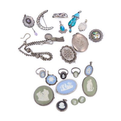 Lot 751 - A COLLECTION OF VICTORIAN AND LATER JEWELLERY