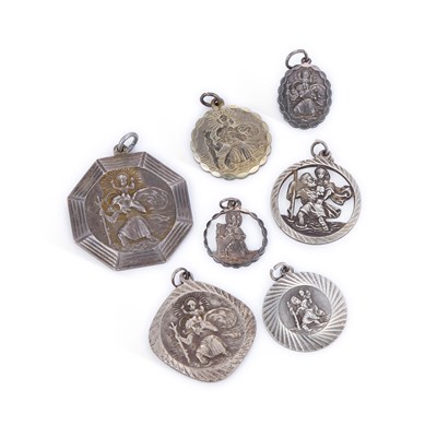Lot 712 - A GROUP OF SILVER ST CHRISTOPHER PENDANTS