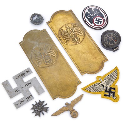 Lot 21 - A GROUP OF GERMAN MILITARIA