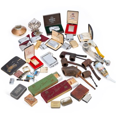 Lot 814 - A COLLECTION OF TOBACCIANA