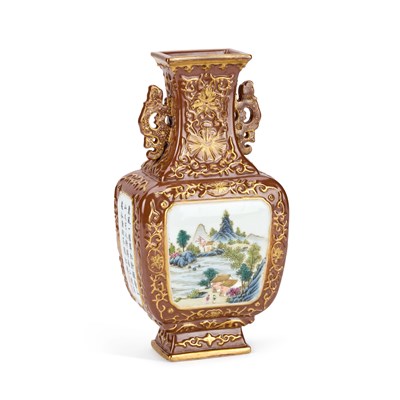 Lot 478 - A CHINESE PORCELAIN VASE