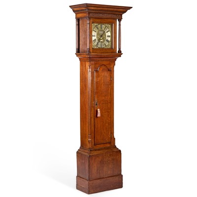 Lot 957 - AN 18TH CENTURY OAK THIRTY-HOUR LONGCASE CLOCK