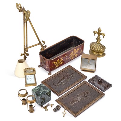 Lot 223 - A 19TH CENTURY BRASS FLEUR-DE-LIS DOOR PORTER