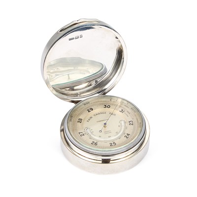 Lot 335 - A GEORGE V SILVER POCKET BAROMETER