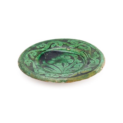 Lot 512 - A PERSIAN SELJUK STYLE DISH
