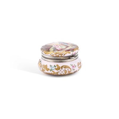 Lot 808 - A VIENNESE SILVER AND ENAMEL BOX