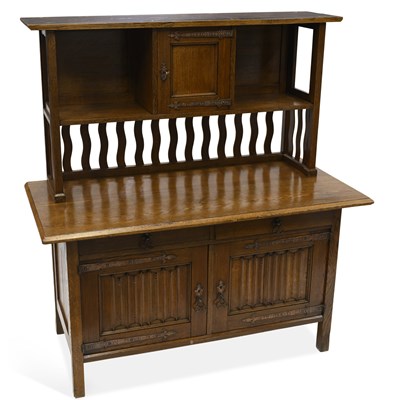 Lot 1060 - AN ARTS AND CRAFTS OAK SIDEBOARD