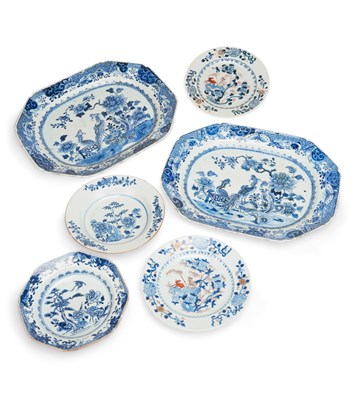 Lot 411 - A GROUP OF CHINESE EXPORT PORCELAIN