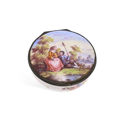 Lot 809 - A LARGE FRENCH ENAMEL BOX