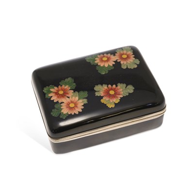Lot 549 - A JAPANESE CLOISONNE BOX AND COVER