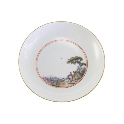Lot 138 - A MEISSEN PORCELAIN CUP AND SAUCER