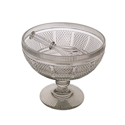 Lot 42 - A GEORGIAN CUT-GLASS PUNCH BOWL AND TODDY LIFTER