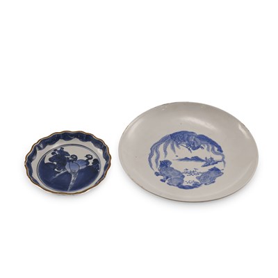 Lot 505 - TWO JAPANESE PORCELAIN DISHES