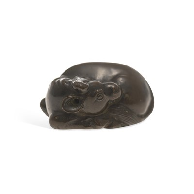 Lot 554 - A CHINESE BRONZE WATER DROPPER