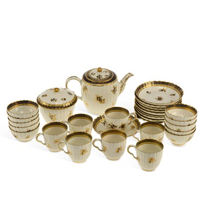 Lot 94 - A CAUGHLEY PORCELAIN PARTIAL TEA SERVICE