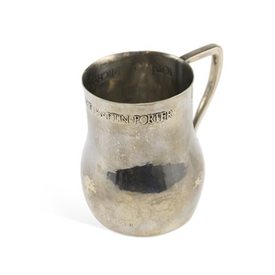 Lot 350 - A GEORGE V ART NOUVEAU SILVER MUG
