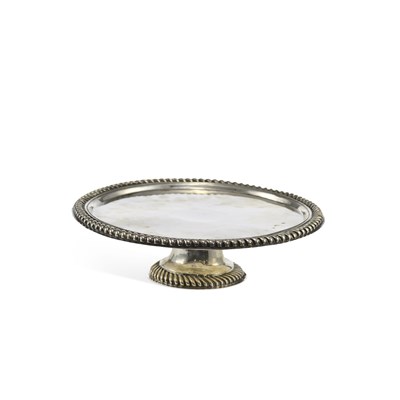 Lot 449 - A WILLIAM AND MARY SILVER TAZZA