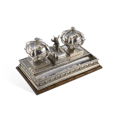 Lot 335 - OMAR RAMSDEN: A GEORGE V SILVER INKSTAND