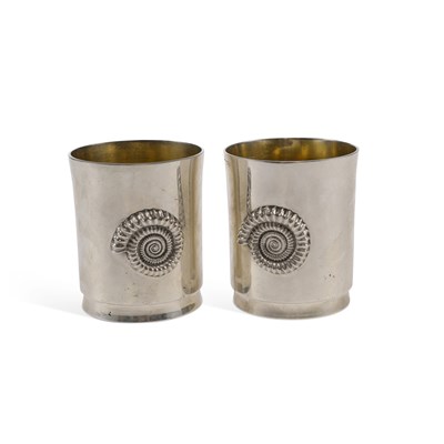 Lot 277 - JOCELYN BURTON: A PAIR OF ELIZABETH II SILVER BEAKERS