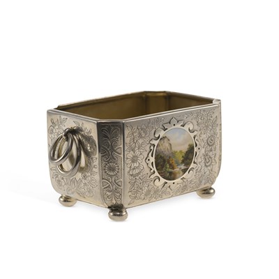 Lot 384 - A VICTORIAN SILVER AND ENAMEL SUGAR BOWL