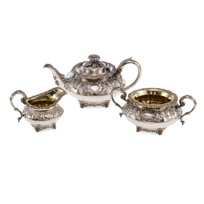 Lot 407 - A GEORGE IV SILVER THREE-PIECE TEA SERVICE