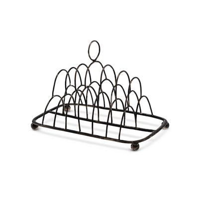 Lot 429 - A GEORGE III SILVER WIREWORK TOAST RACK