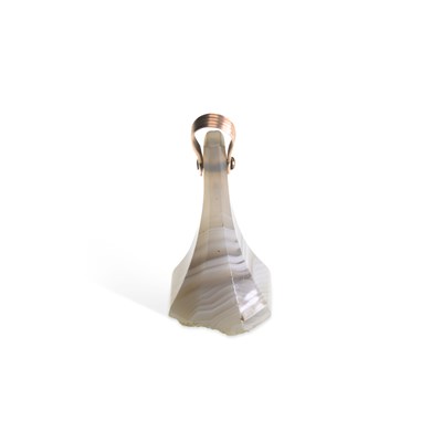 Lot 749 - A BANDED AGATE INGALIO FOB SEAL