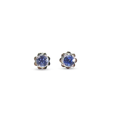 Lot 722 - A PAIR OF SAPPHIRE STUD EARRINGS