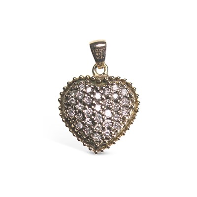 Lot 666 - A DIAMOND HEART PENDANT