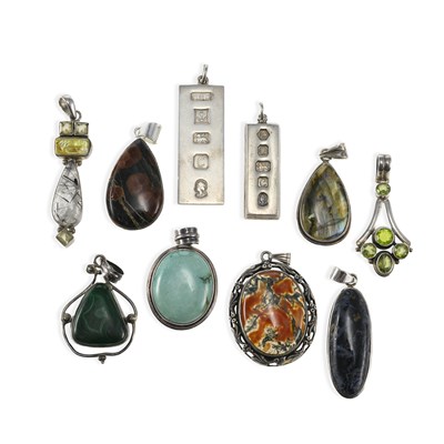 Lot 659 - A GROUP OF SILVER PENDANTS