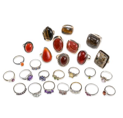 Lot 636 - A GROUP OF GEM-SET RINGS