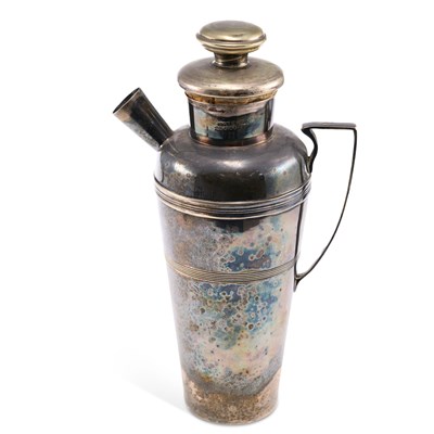 Lot 201 - AN ART DECO SILVER-PLATED COCKTAIL SHAKER