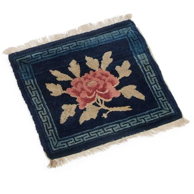 Lot 1025 - A CHINESE BAOTOU SEAT COVER